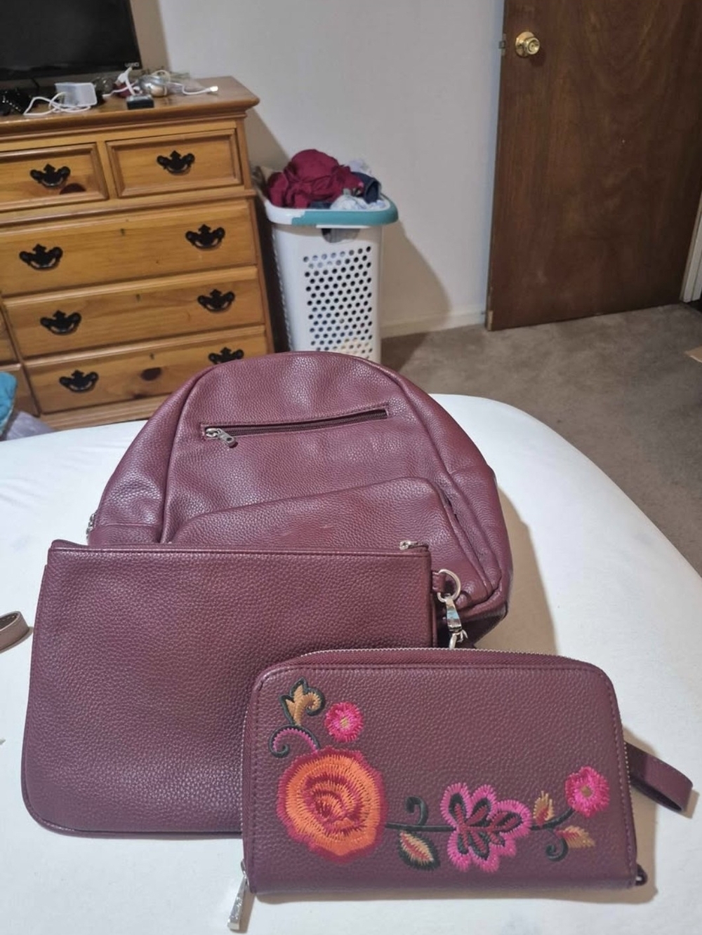 Thirty-one Women’s Burgundy 3-Piece Bag Set with Floral Embroidery